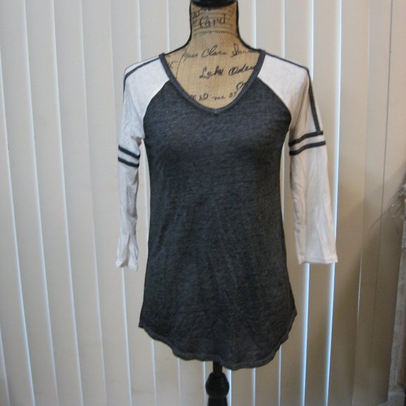 EUC SO gray white ¾ sleeve baseball tee t shirt top XS - Picture 1 of 6